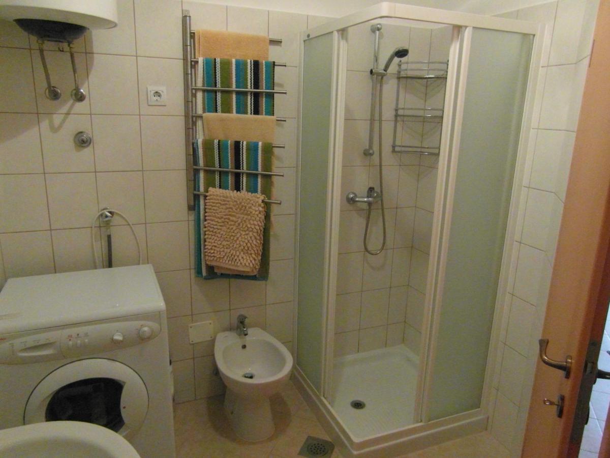 Bentley - Sea-View - 2 Bedroom Apartment Premantura Exteriör bild