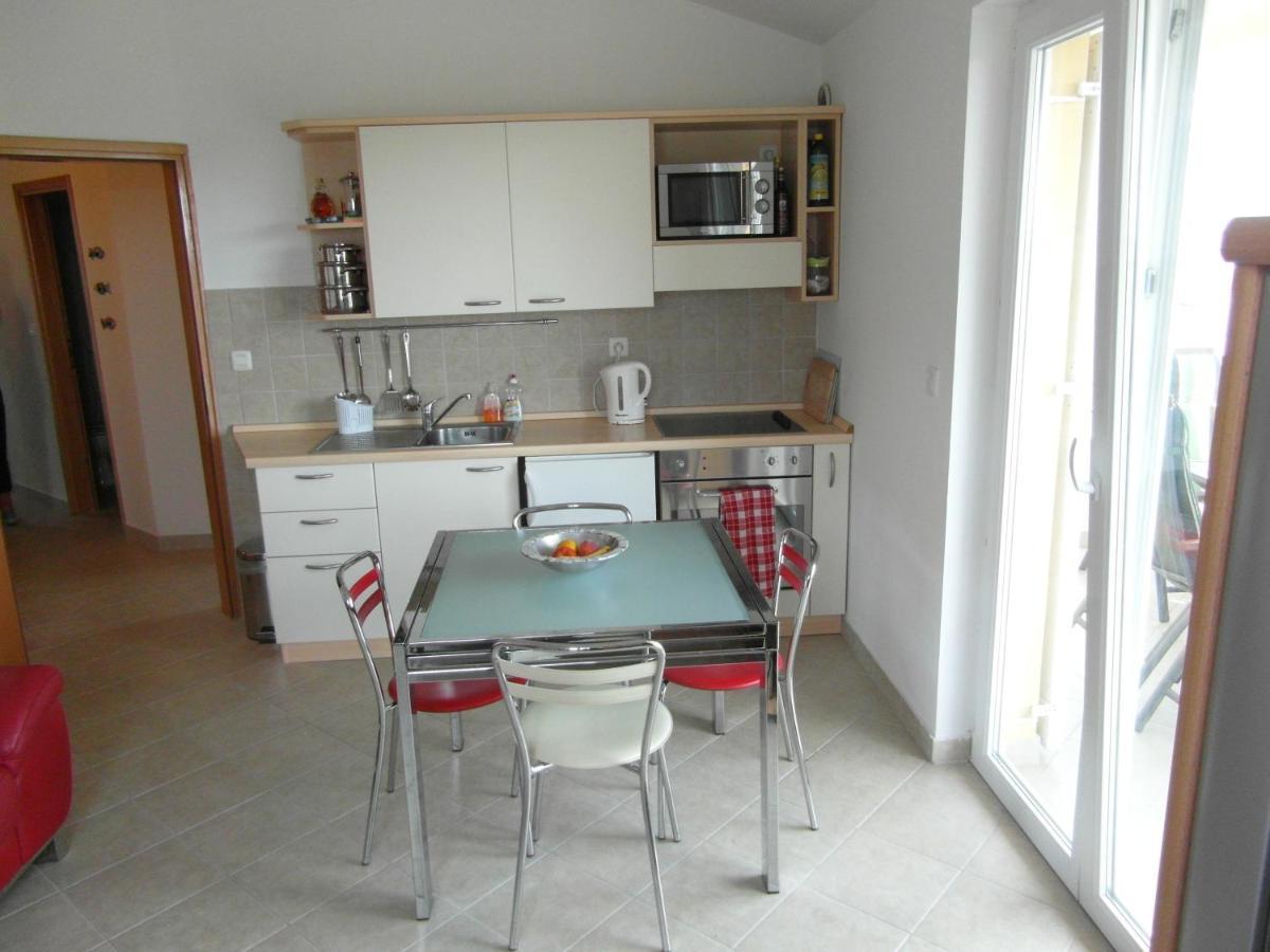 Bentley - Sea-View - 2 Bedroom Apartment Premantura Exteriör bild