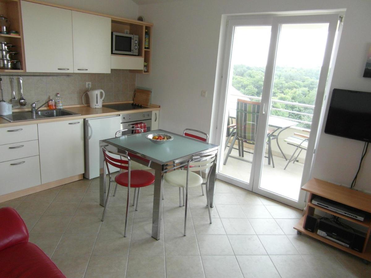Bentley - Sea-View - 2 Bedroom Apartment Premantura Exteriör bild